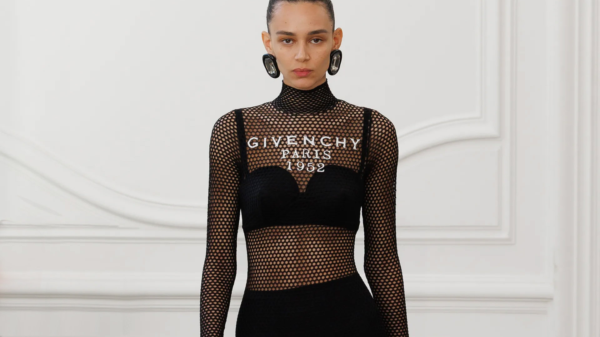 A Renaissance of Power and Elegance – Sarah Burton’s Vision for Givenchy
