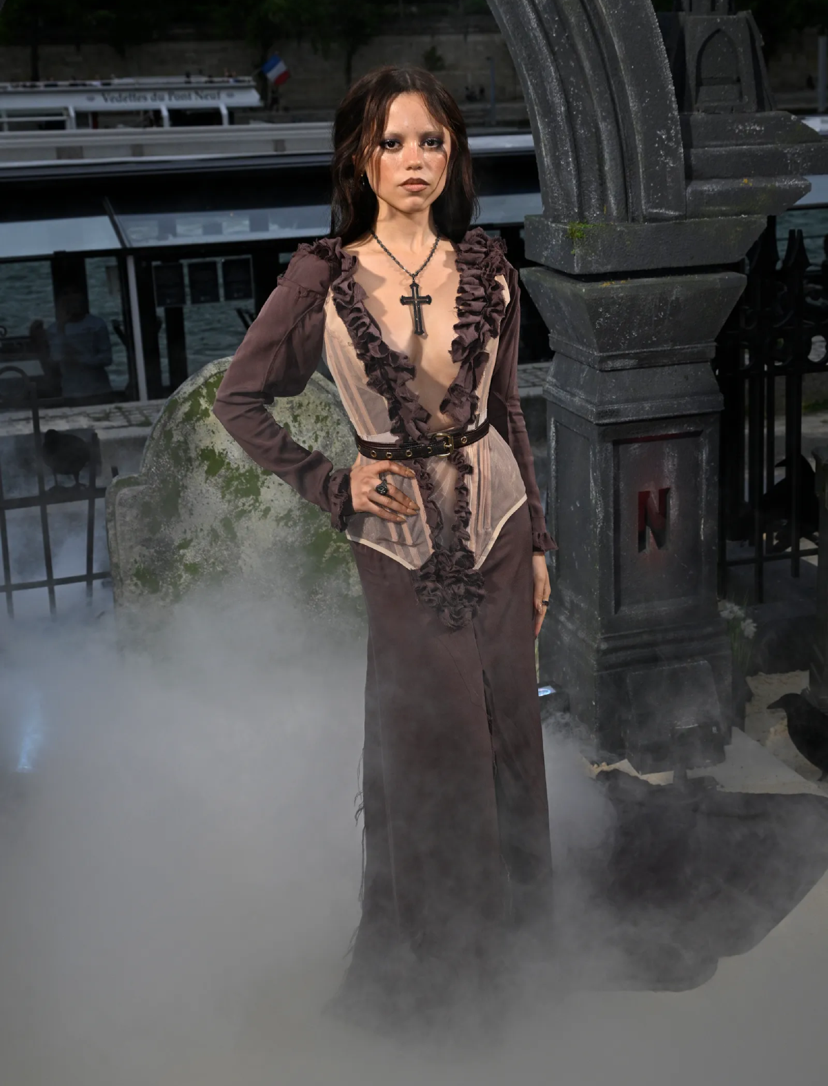 ჯენა ორტეგა, უენსდეი, Jenna Ortega in Vivienne Westwood 