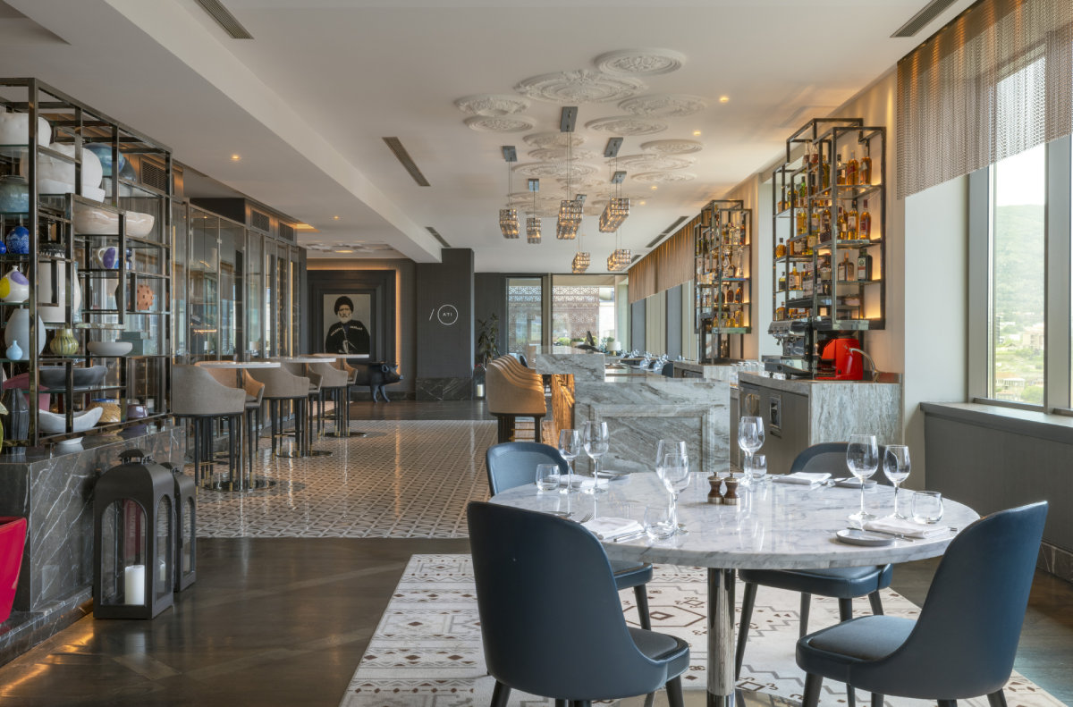 ATI rooftop restaurant, ATI რუფტოპ რესტორანი, შერატონ გრანდ მეტეხი პალასი