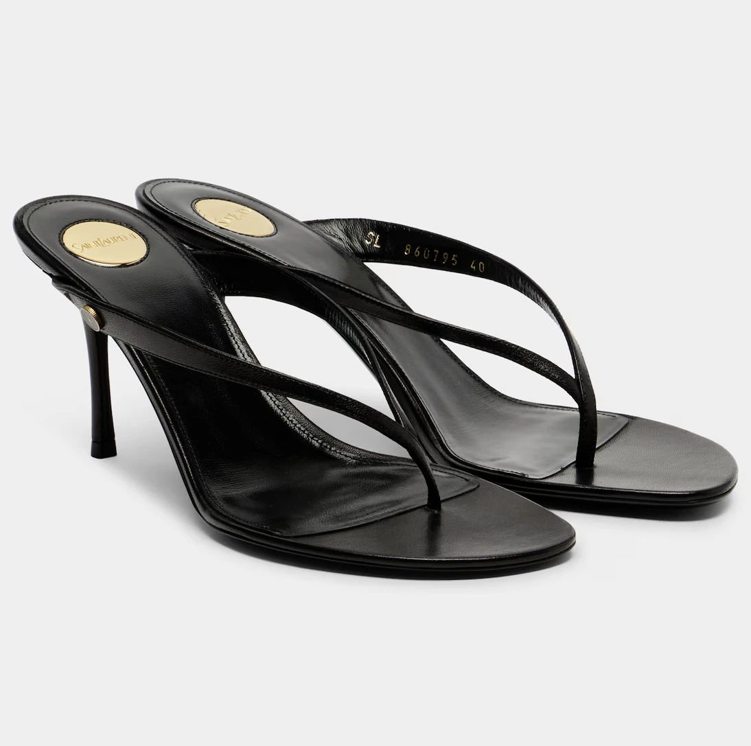 Saint Laurent Sue leather thong sandals