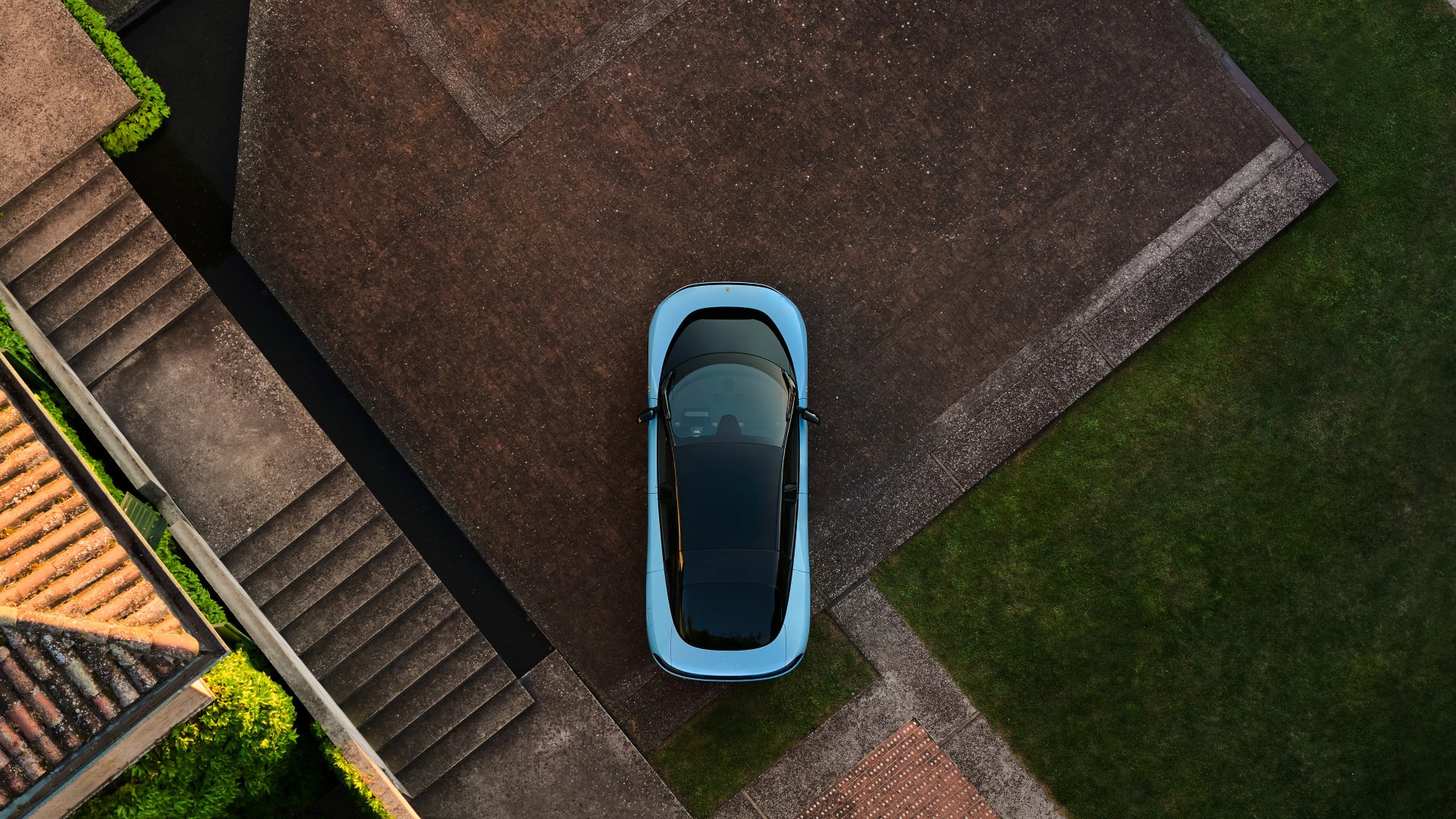 FERRARI LUCE ELECTRO CAR