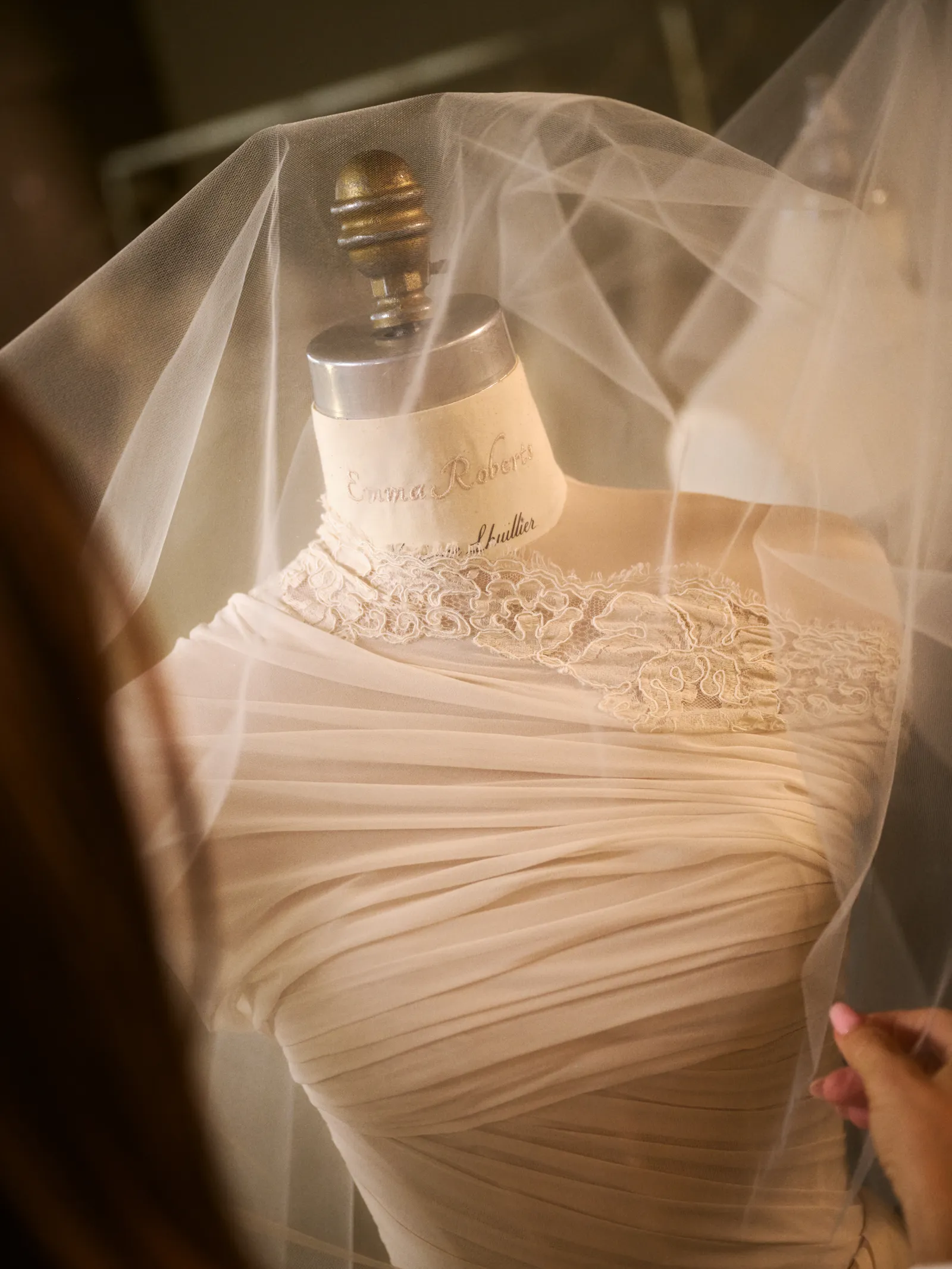 emma roberts wedding dress